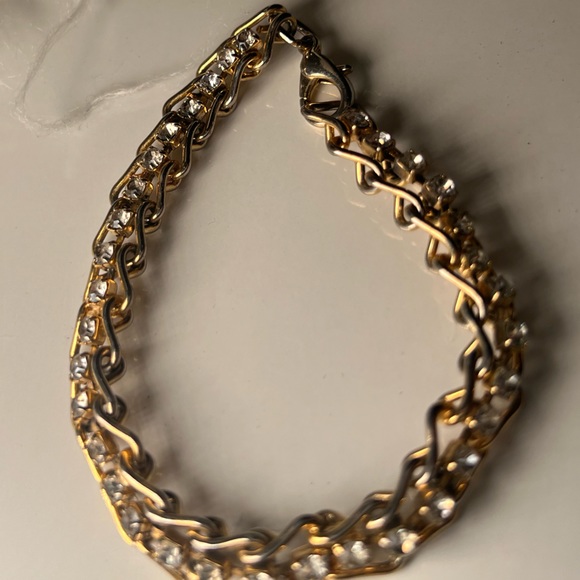 Fashion Bracelet with Gold Color Chains with Jewels - Picture 5 of 5